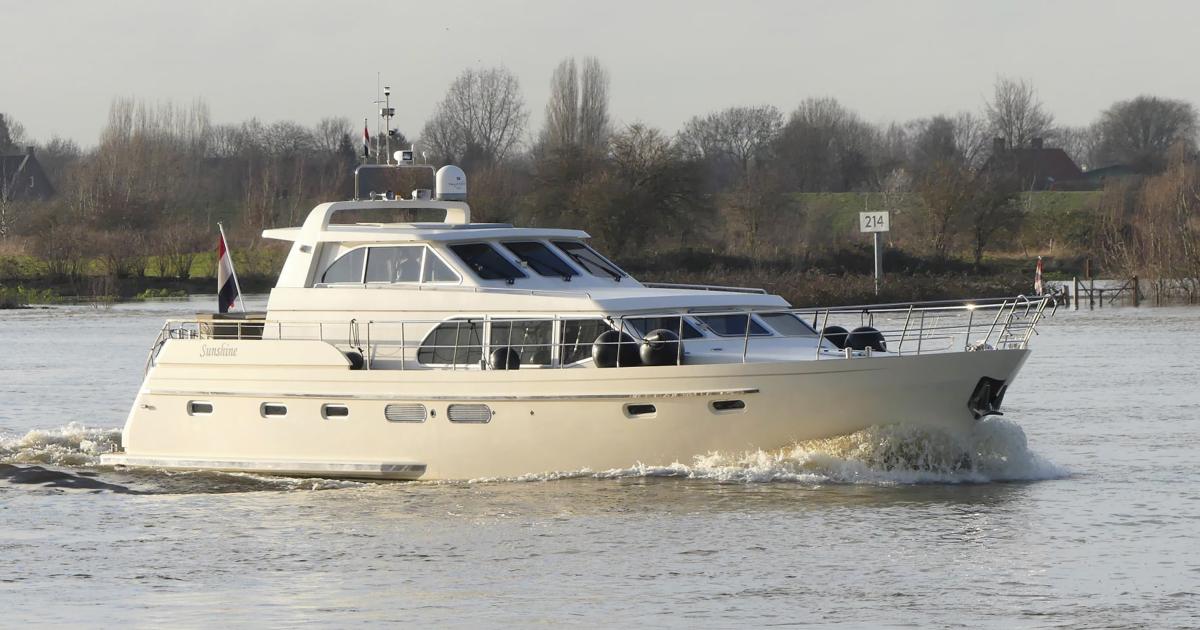 motor yacht sunshine for sale