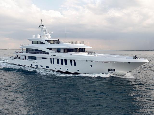 Amels Damen Yachting Tim Heywood Design Dutch motor yacht Moonstone for sale