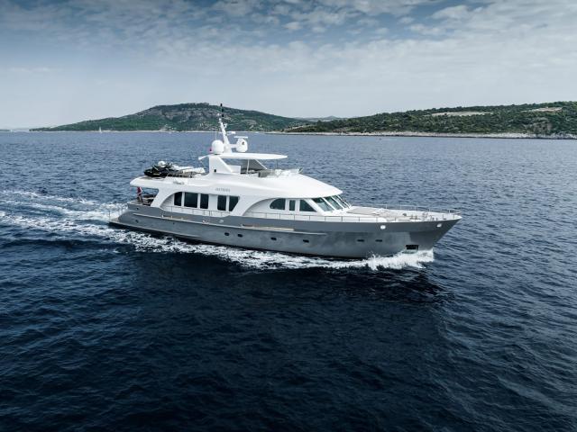 Moonen Yachts 84 René van der Velden Design Dutch motor yacht Nashira for sale