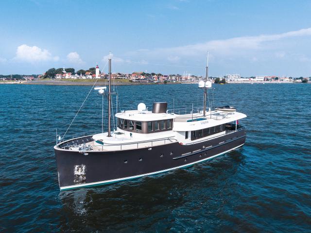 Hartma Yachts Kroes Marine Projects custom Dutch motor yacht Livingstone for sale