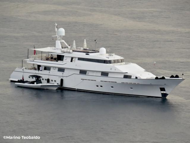 Feadship de Vries Bannenberg & Rowell design custom dutch motor yacht DNA for sale