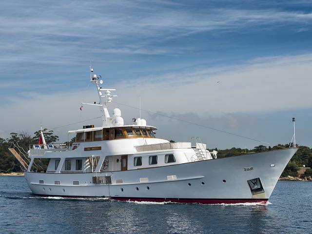 nl26.027-pacific-class-dutch-motor-yacht-01.jpg