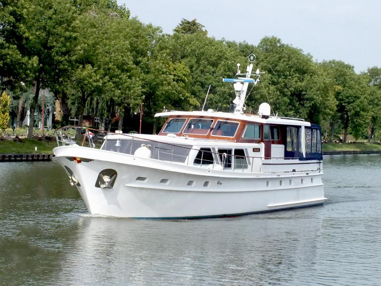 Super van Craft Klaassen custom Dutch motor yacht Windfall for sale