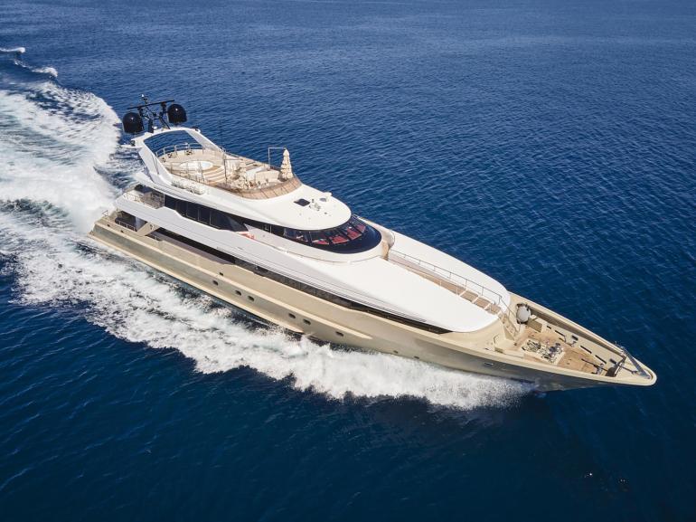 Heesen Diaship design Dutch motor yacht Daloli for sale