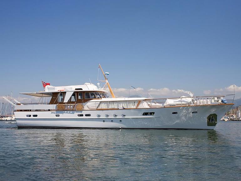 Feadship de Vries Carlo Riva Caravelle dutch motor yacht Corbina for sale