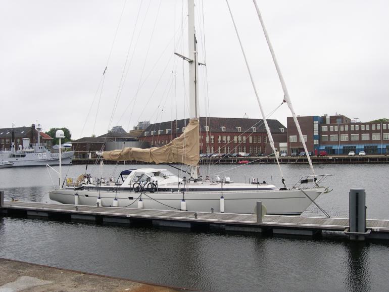 nl21.026-jongert-yachts-jongert-design-team-2100s-dutch-sailing-yacht-01.jpg