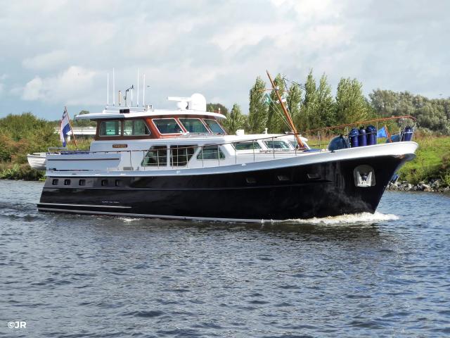 Super van Craft Klaassen Shipyard custom Dutch motor yacht Chrismarpa for sale