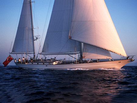 nl25.003-royal-huisman-shipyard-bv-henry-a.-scheel-custom-dutch-sailing-yacht-01.jpg